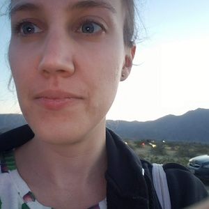 Meet your Posher, Liana